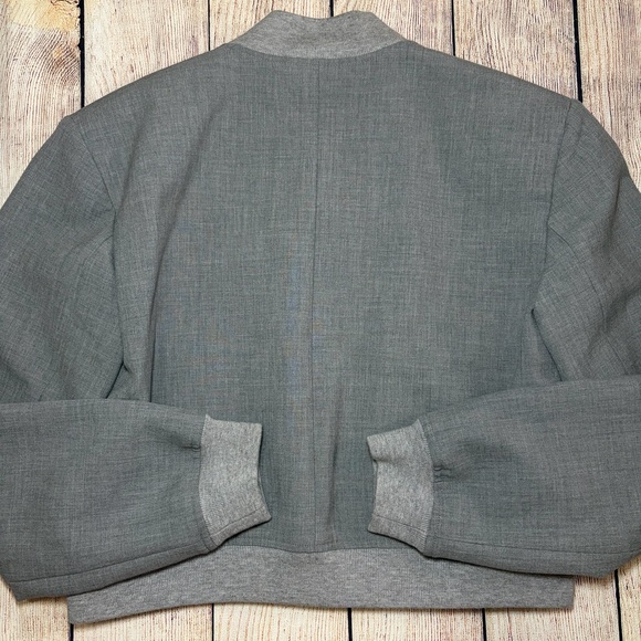 Babaton Succession Bomber - (Re)ssential - Picture 10 of 10